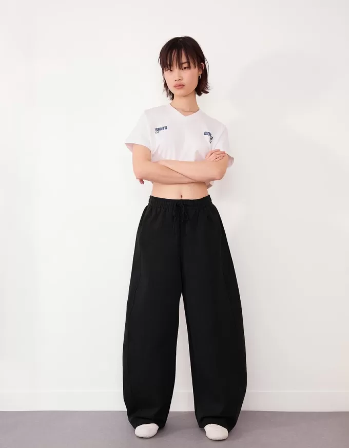 Pantalones tipo sudadera de material tipo barril Black