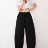 Pantalones tipo sudadera de material tipo barril Black