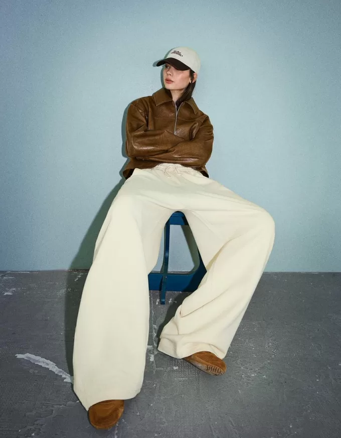 Pantalones tipo sudadera de material tipo barril Sand