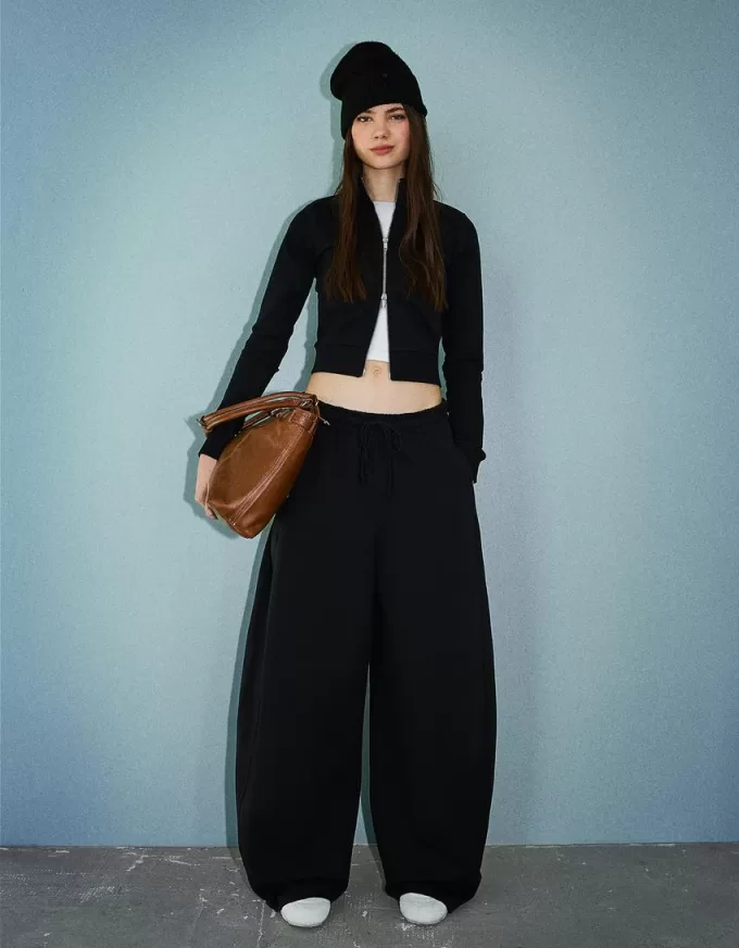 Pantalones tipo sudadera de material tipo barril Black