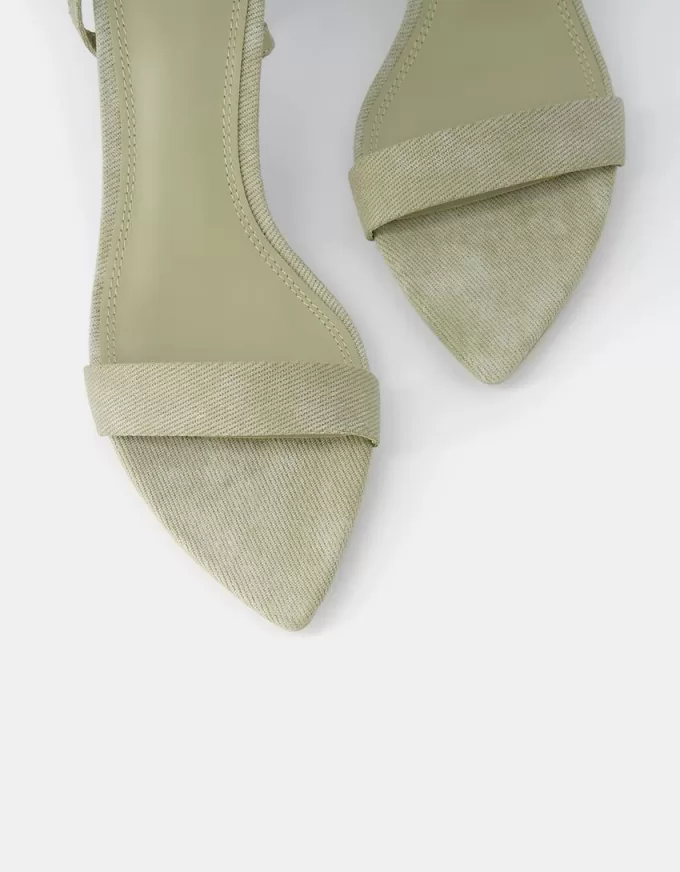 Sandalias de tacón bajo con puntera en punta KHAKI