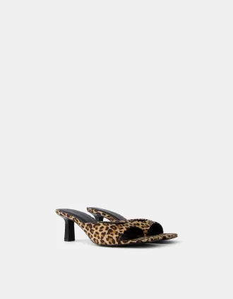 Sandalias de tacón con estampado animal ANIMAL PRINT