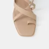 Sandalias multitiras con tacón bloque BEIGE Sandalias multitiras con tacón bloque BEIGE