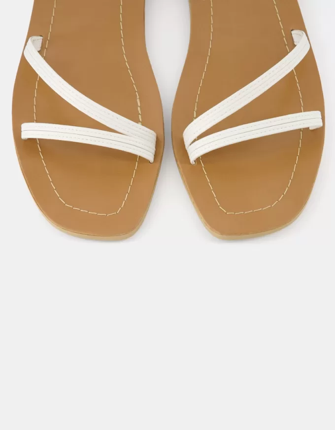 Sandalias planas con tiras WHITE Sandalias planas con tiras WHITE