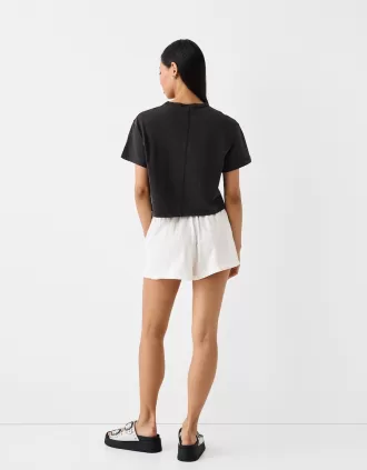 Shorts con detalle de cinturilla elástica Cream