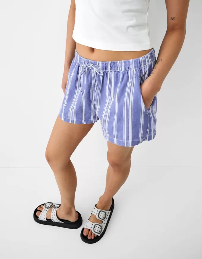 Shorts con detalle de cinturilla elástica Light blue