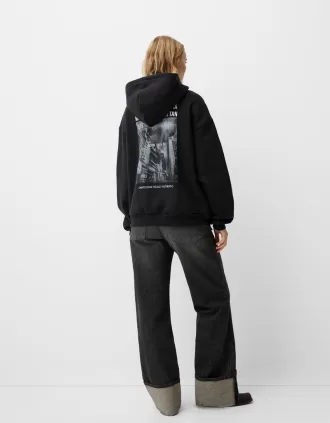 Sudadera con capucha estampada Black