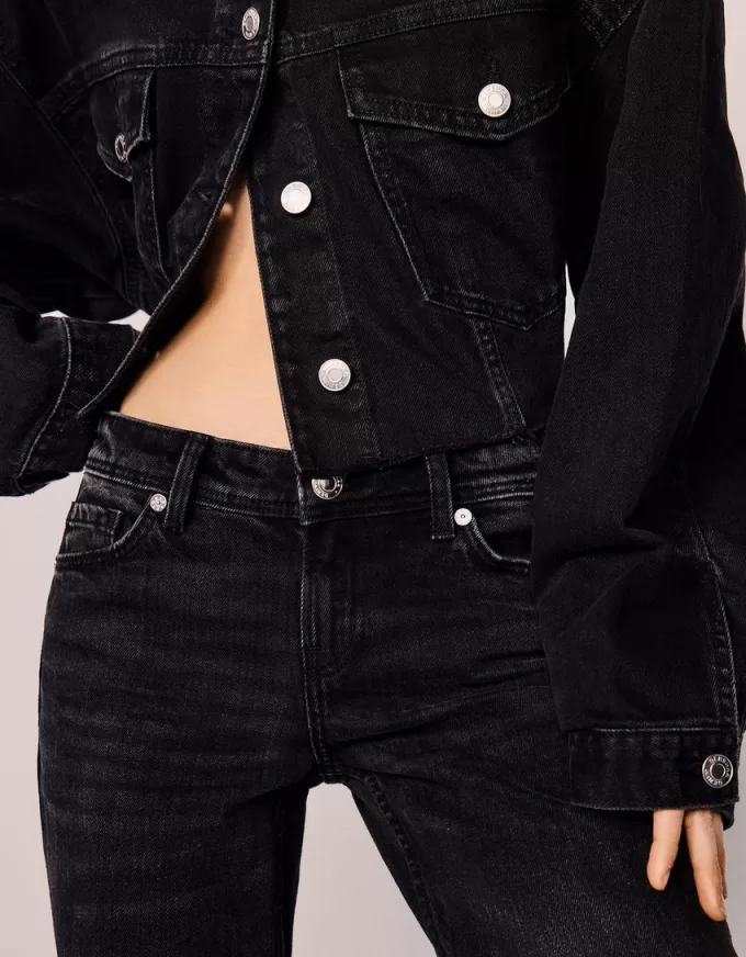 Vaqueros boot-cut de talle bajo Black