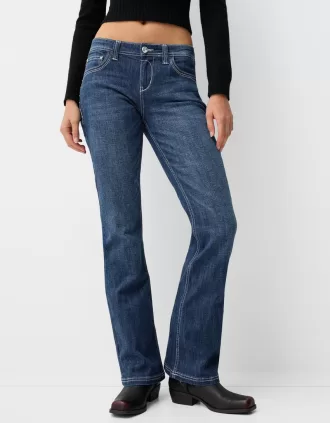 Vaqueros boot-cut de talle bajo con bordado Blue