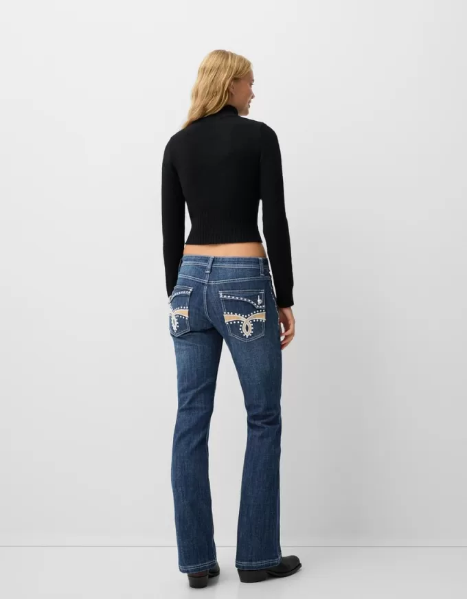 Vaqueros boot-cut de talle bajo con bordado Blue