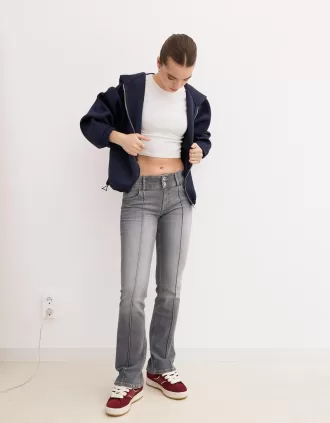 Vaqueros bootcut de talle bajo Grey