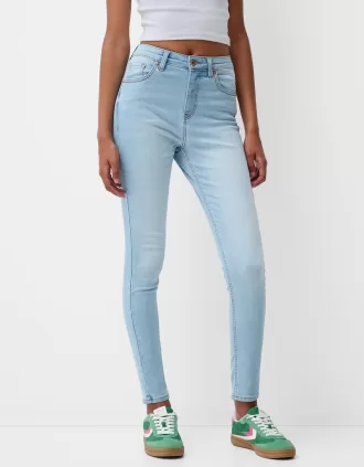 Vaqueros pitillo de talle muy alto Light blue