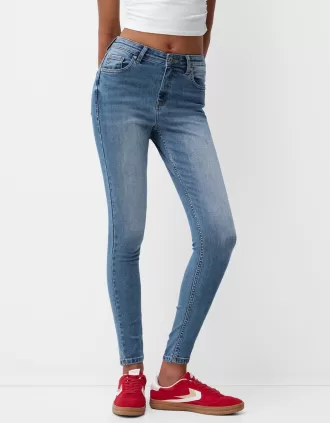 Vaqueros pitillo de talle muy alto Light blue