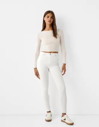 Vaqueros pitillo de talle muy alto White