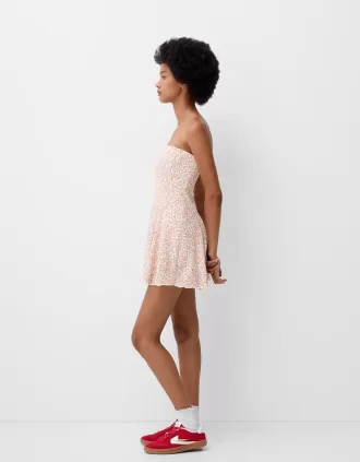 Vestido corto bandeau de crepé Pink