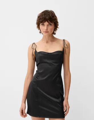 Vestido corto de raso Black