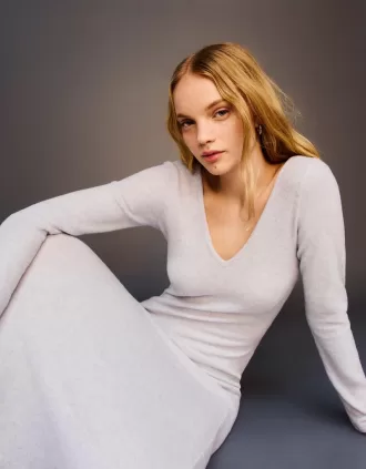 Vestido largo con cuello en V y tacto suave Grey