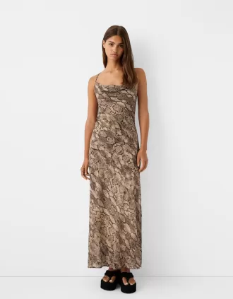 Vestido largo de gasa con estampado animal Beige