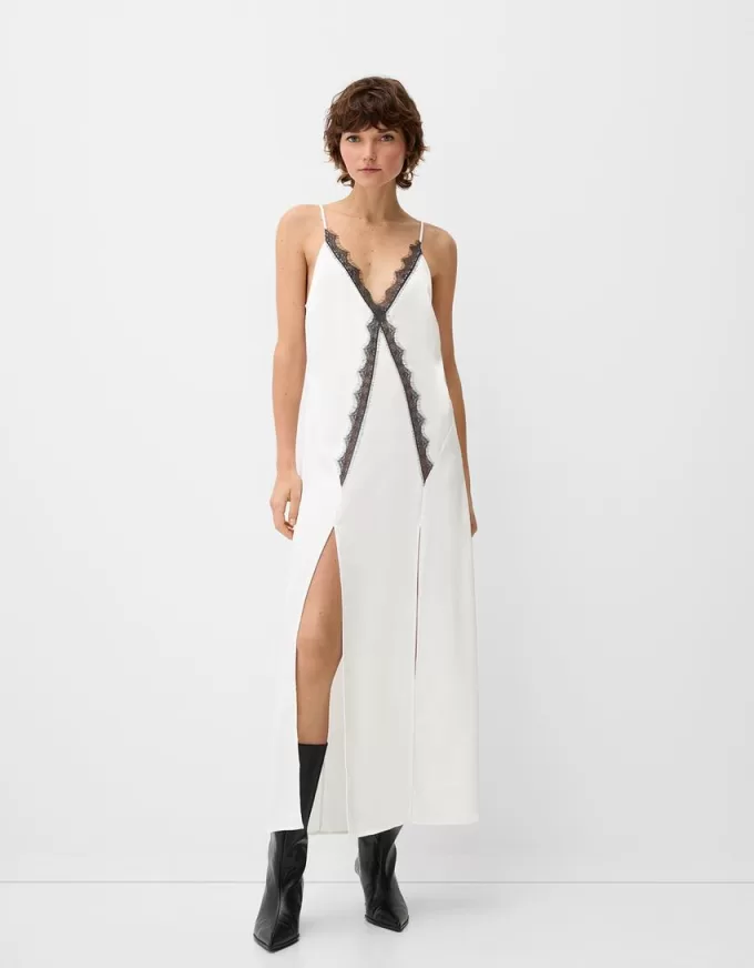 Vestido midi de encaje satinado Off white Vestido midi de encaje satinado Off white