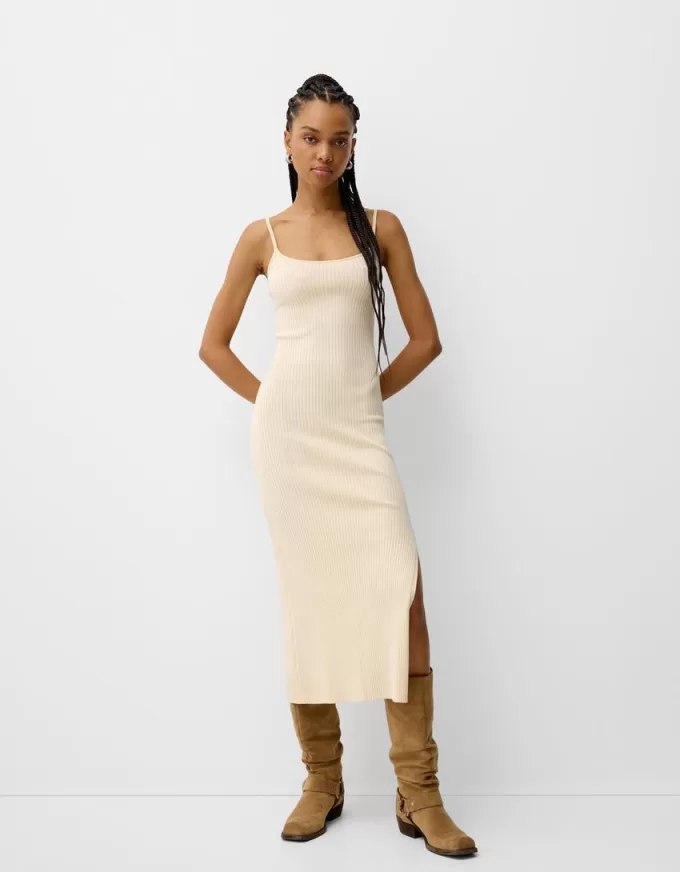 Vestido midi de punto con pedrería Cream Vestido midi de punto con pedrería Cream