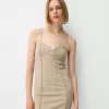 Vestido midi de sarga con tirantes y detalles de costuras Camel