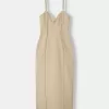 Vestido midi de sarga con tirantes y detalles de costuras Camel