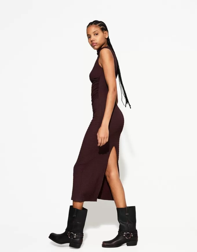 Vestido midi entallado con textura Brown