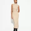 Vestido midi entallado con textura Sand