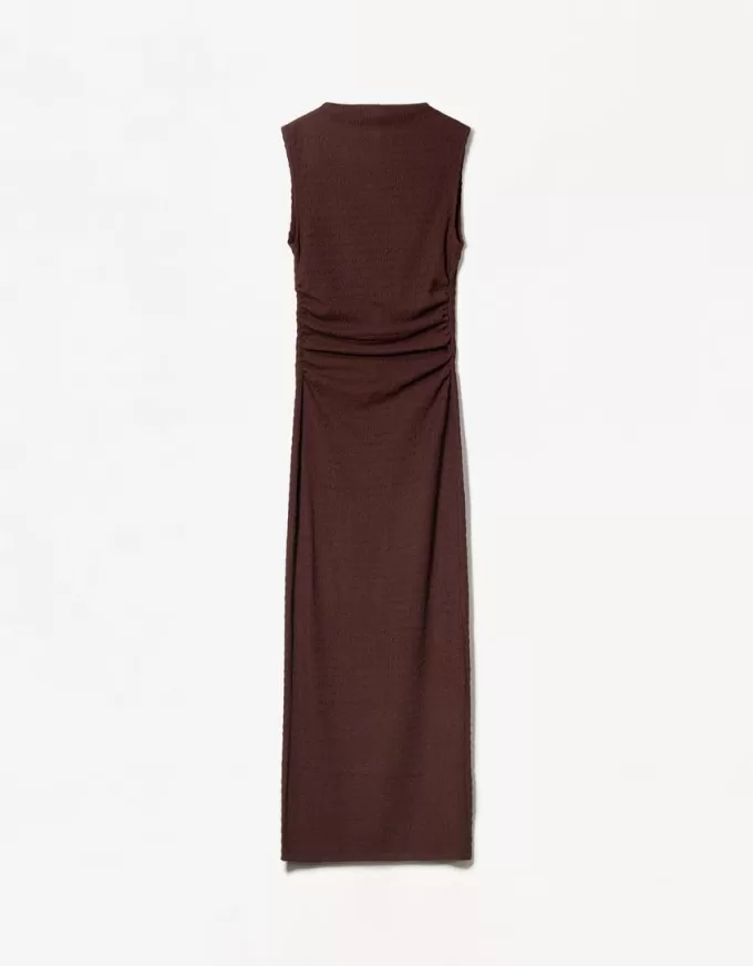 Vestido midi entallado con textura Brown