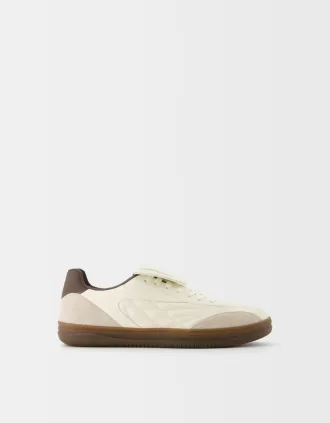 Zapatillas de fútbol retro con lengüeta. WHITE