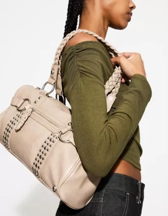 bolso bowling con tachuelas Beige