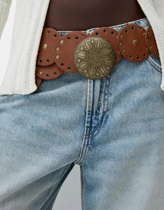 cinturón con tachuelas Leather