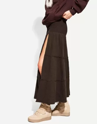 falda midi a capas Brown