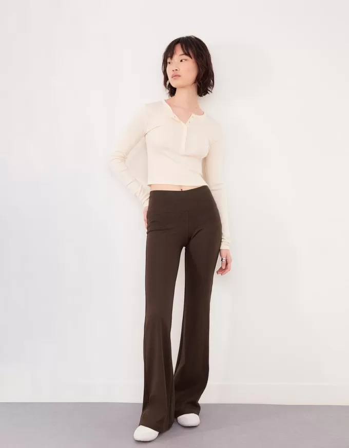 pantalones acampanados Brown