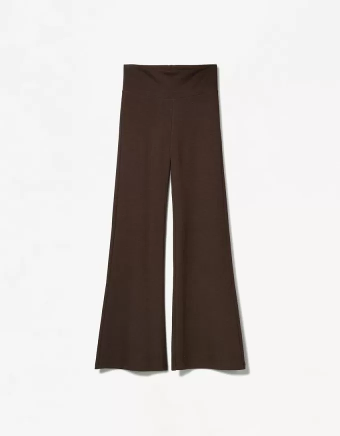 pantalones acampanados Brown