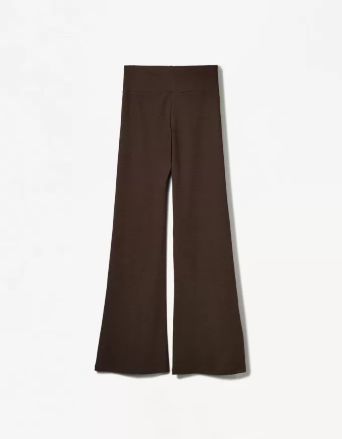 pantalones acampanados Brown