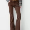pantalones acampanados de sarga Brown