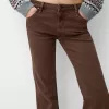 pantalones acampanados de sarga Brown
